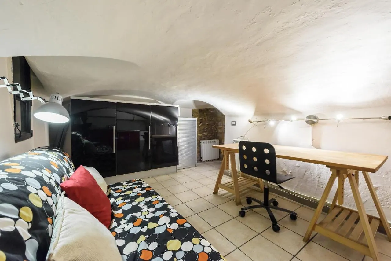 Pepi Red Apartment Florence